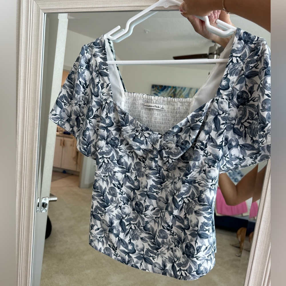 Top Abercrombie & Fitch